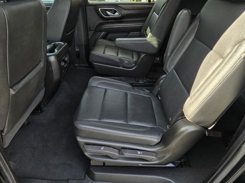 Used 2021 Chevrolet Suburban LT w/ LT Signature Package image 14