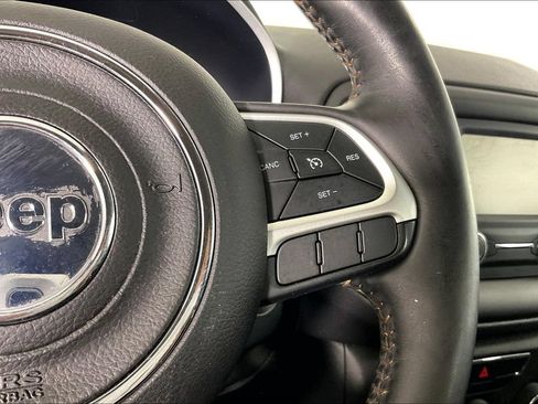 Used 2017 Jeep Compass Latitude w/ Cold Weather Group FWD image 24