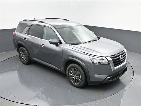 Used 2022 Nissan Pathfinder SV image 20