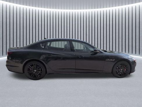 Used 2023 Maserati Quattroporte Modena Q4 AWD/4WD image 5
