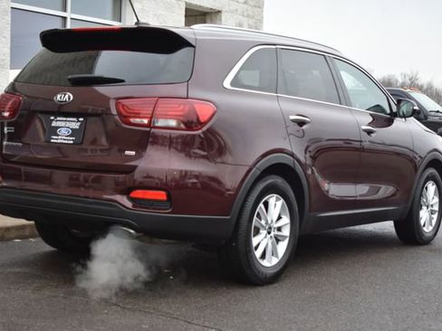 Used 2020 Kia Sorento LX w/ LX I4 Convenience Package image 12