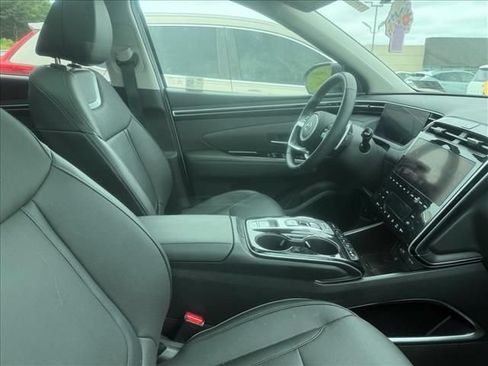 Certified 2024 Hyundai Tucson Limited AWD/4WD image 15
