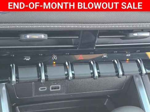 New 2025 Chevrolet Colorado LT w/ LT Convenience Package image 24