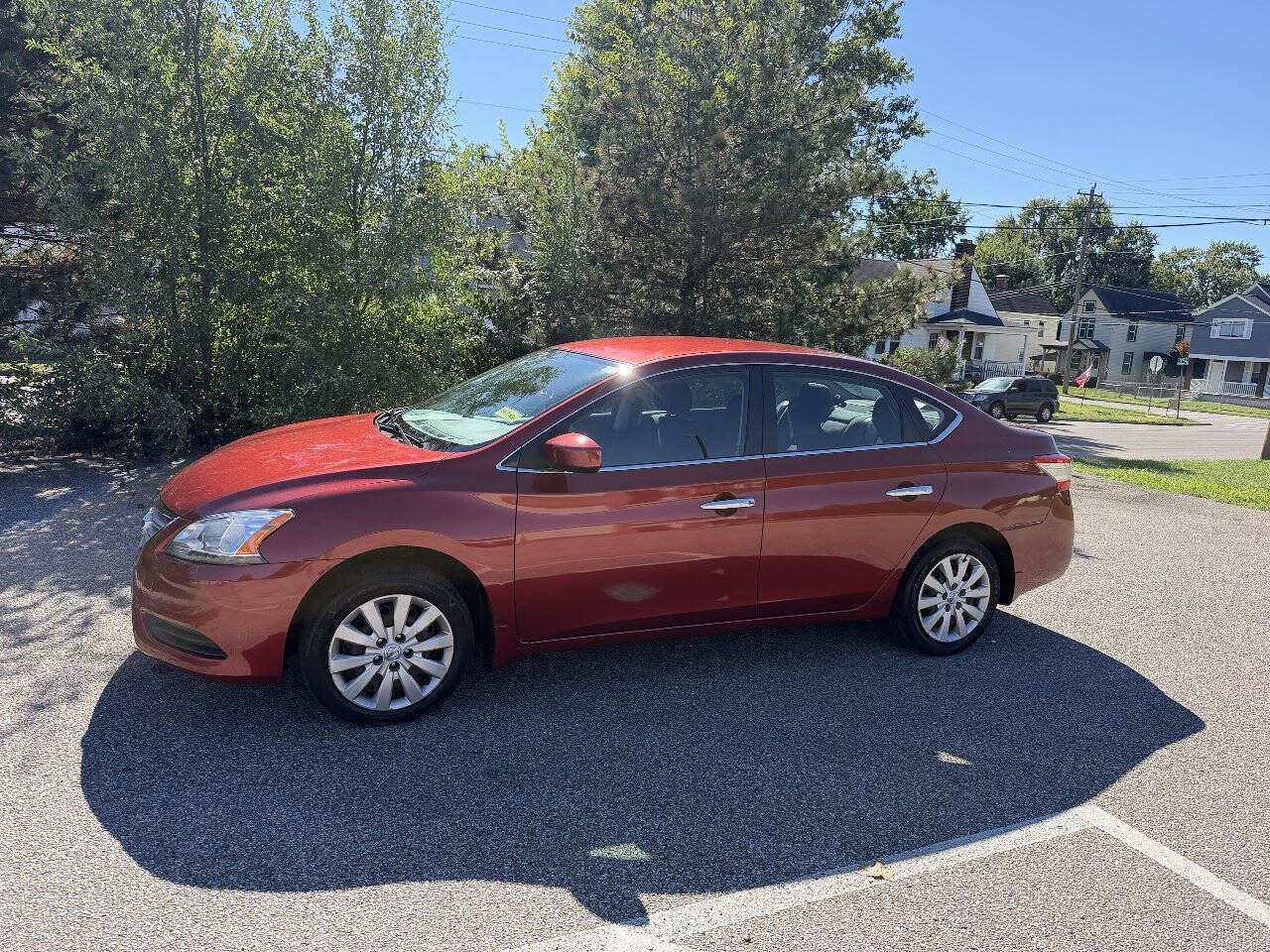 Used 2015 Nissan Sentra SV w/ Navigation Package FWD image 1