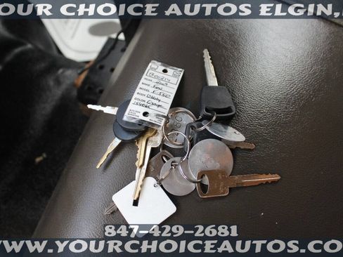 Used 2009 Ford F550 2WD Regular Cab Super Duty image 35