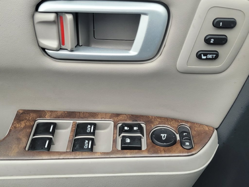 Used 2015 Honda Pilot Touring image 36