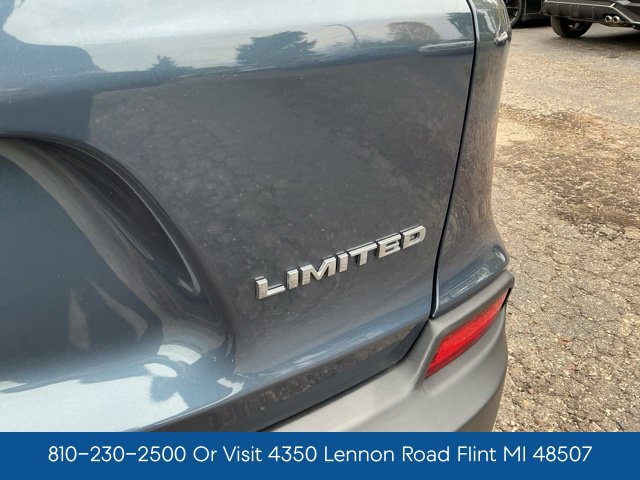 Used 2019 Jeep Cherokee Limited AWD/4WD image 33