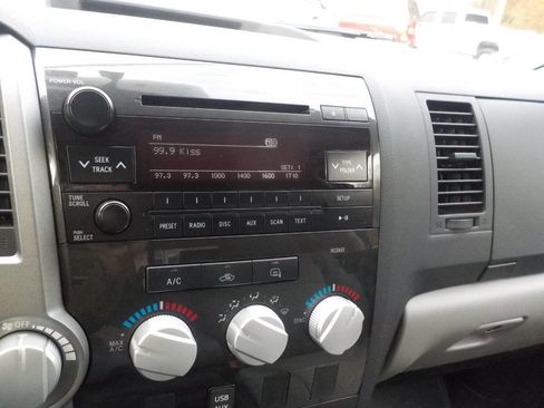 Used 2011 Toyota Tundra 4x4 Double Cab w/ TRD Off-Road Pkg image 19