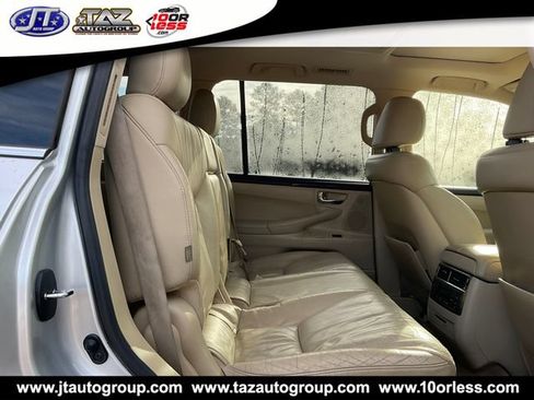 Used 2011 Lexus LX 570 4WD w/ Luxury Pkg image 13