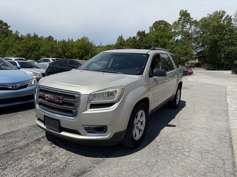 Used 2013 GMC Acadia SLE FWD image 2