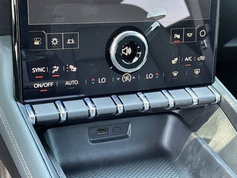New 2026 GMC Terrain AT4 AWD/4WD image 31