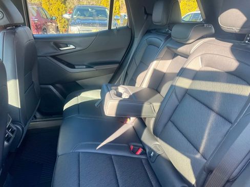 New 2026 Chevrolet Equinox LT w/ Convenience Package II AWD/4WD image 24
