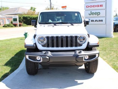 New 2026 Jeep Wrangler Unlimited Sahara AWD/4WD image 7