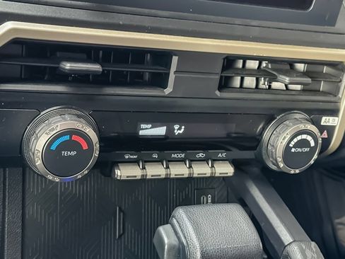 Used 2024 Toyota Tacoma SR RWD image 19