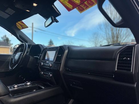 Used 2020 Ford Expedition Limited image 5