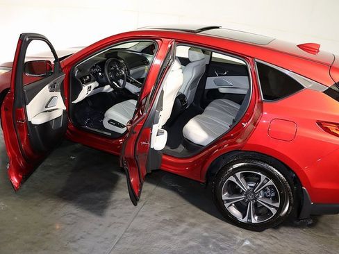 Certified 2025 Acura RDX w/ Technology Package image 5