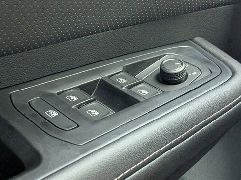 New 2026 Volkswagen Atlas SE image 27