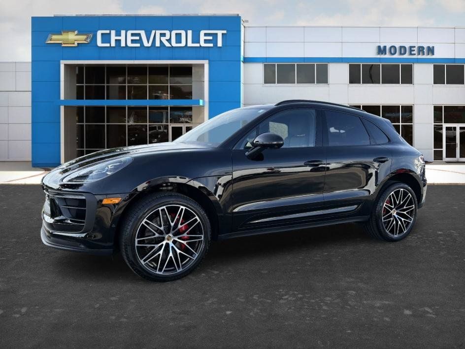 Used 2026 Porsche Macan S AWD/4WD image 1