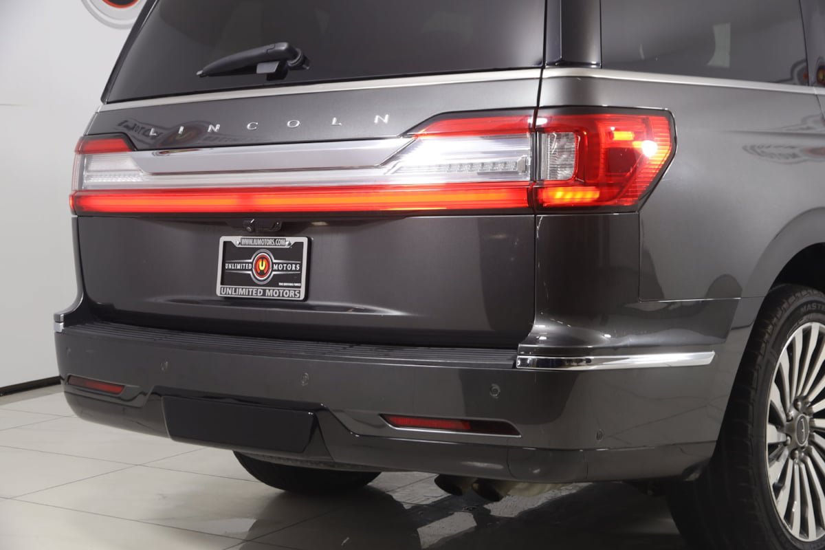 Used 2018 Lincoln Navigator Reserve w/ Technology Package AWD/4WD image 40