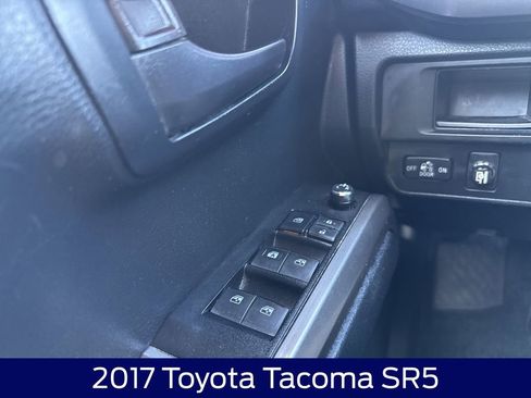Used 2017 Toyota Tacoma SR5 w/ Tow Package AWD/4WD image 26