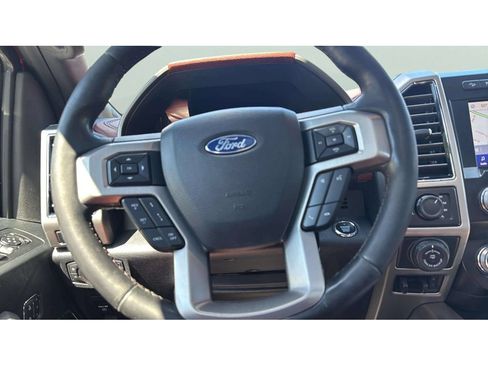 Used 2019 Ford F150 Platinum w/ Equipment Group 701A Luxury AWD/4WD image 15