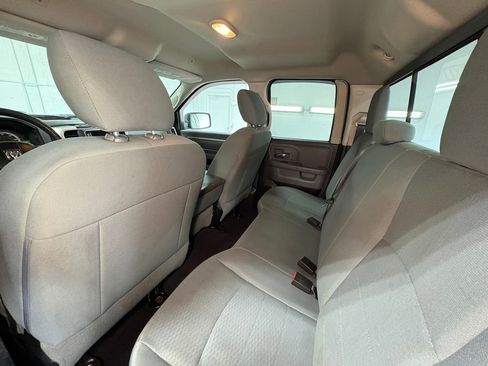 Used 2018 RAM 1500 Classic SLT image 33