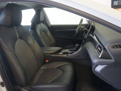 Used 2024 Toyota Camry SE FWD image 20