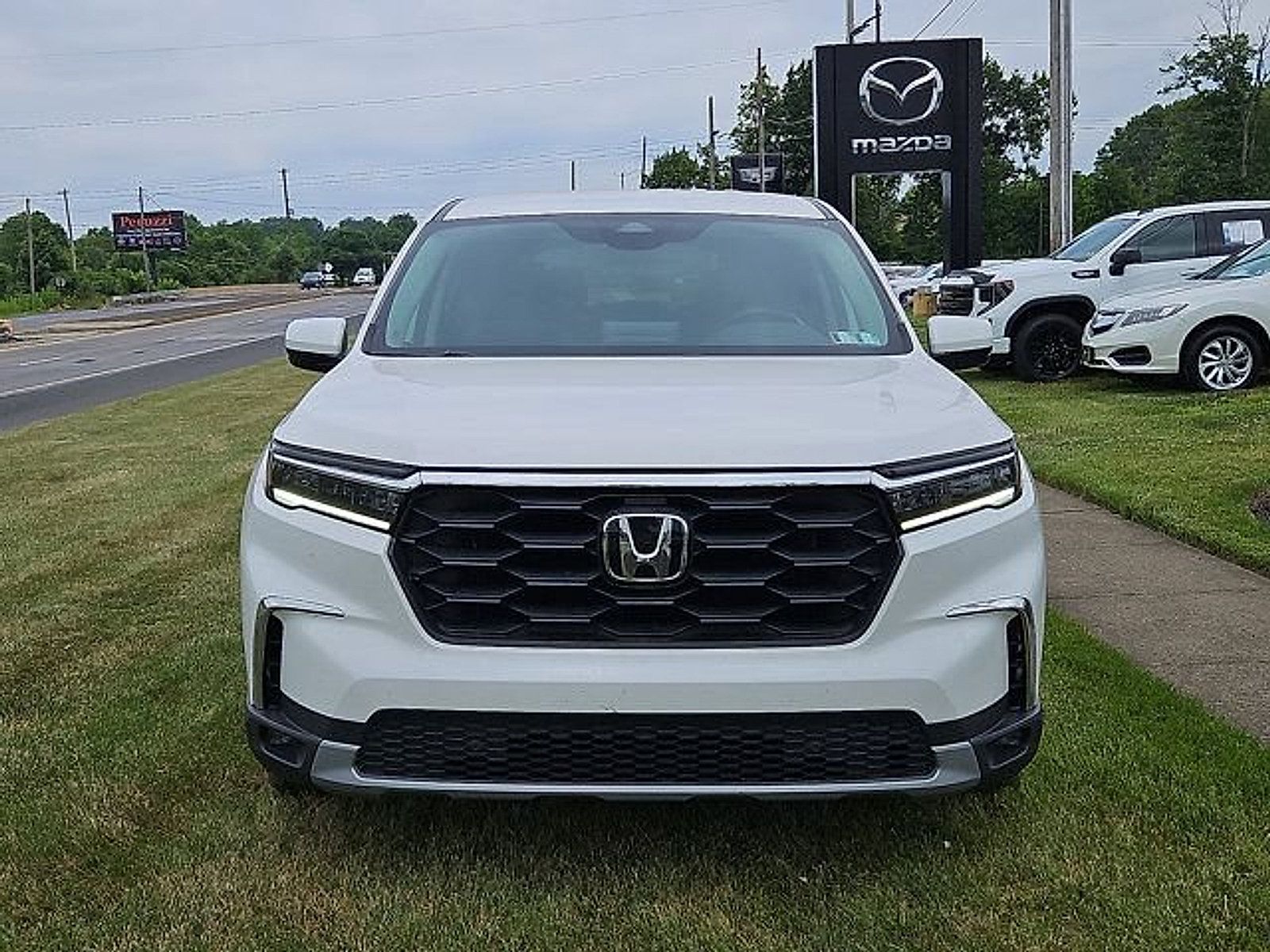 Used 2024 Honda Pilot EX-L image 2