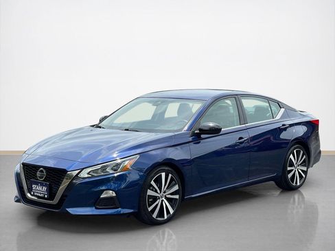 Used 2022 Nissan Altima 2.5 SR FWD image 3