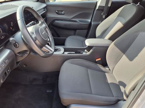 Used 2025 Hyundai Kona SEL image 13