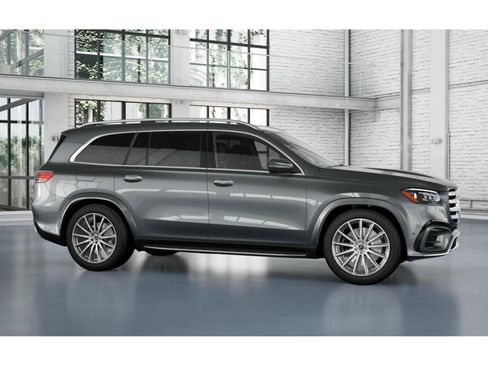 New 2025 Mercedes-Benz GLS 580 4MATIC image 13