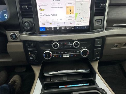 Used 2026 Ford F450 Platinum w/ Platinum Plus Package image 34