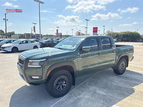 Used 2026 Nissan Frontier PRO-4X w/ Pro-4x Convenience Package AWD/4WD image 3