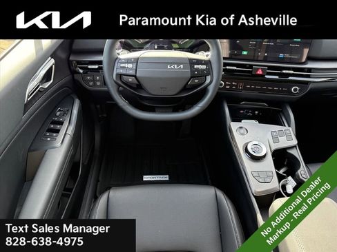 New 2026 Kia Sportage EX image 24