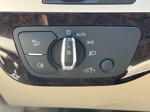 Used 2019 Audi Q7 2.0T Premium Plus AWD/4WD image 39