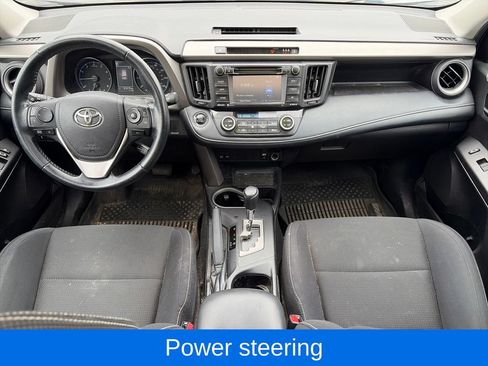 Used 2018 Toyota RAV4 XLE AWD/4WD image 12
