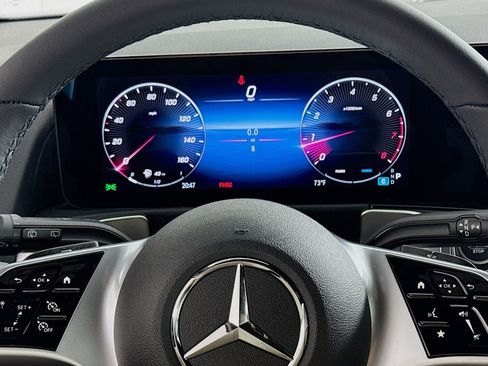 New 2026 Mercedes-Benz GLB 250 image 18