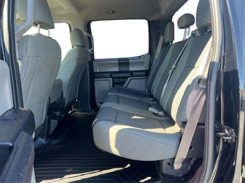 Used 2016 Ford F150 XL w/ Equipment Group 101A Mid RWD image 11