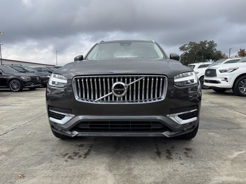 Used 2024 Volvo XC90 B6 Ultimate w/ Protection Package image 2