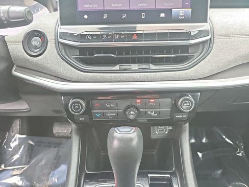 Used 2022 Jeep Compass Latitude image 20