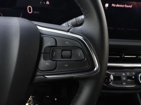 Used 2024 Buick Envista Sport Touring image 19