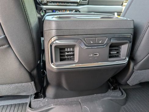 New 2026 Chevrolet Silverado 2500 LTZ w/ LTZ Texas Edition AWD/4WD image 6