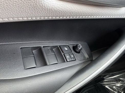 Certified 2020 Toyota Corolla SE image 29