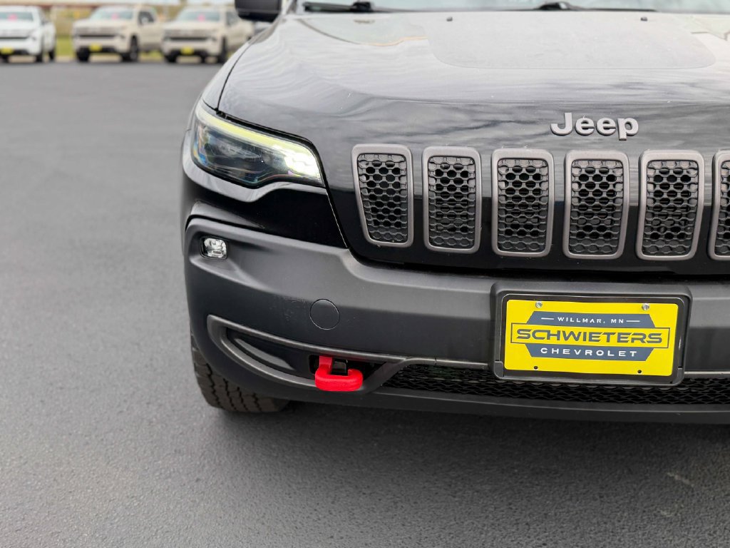 Used 2019 Jeep Cherokee Trailhawk w/ Cold Weather Group AWD/4WD image 4