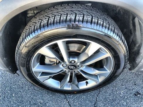 Used 2023 INFINITI QX60 Luxe image 10