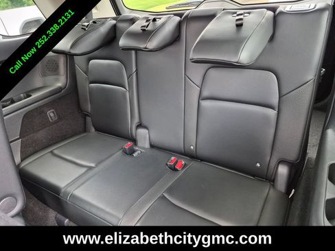 Used 2024 Nissan Pathfinder SL w/ SL Premium Package FWD image 24