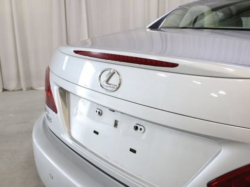 Used 2010 Lexus IS 350C RWD image 31
