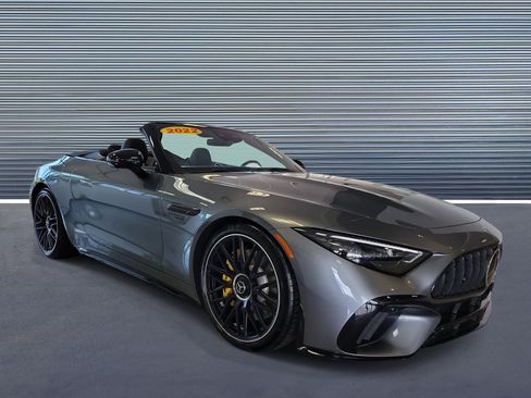 Used 2022 Mercedes-Benz SL 63 AMG 4MATIC image 2