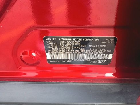 Used 2025 Mitsubishi Outlander Sport AWD image 3