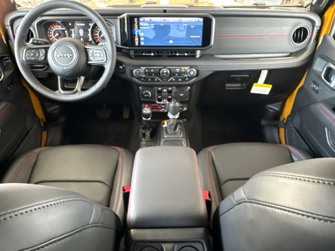 New 2026 Jeep Wrangler Unlimited Rubicon AWD/4WD image 23